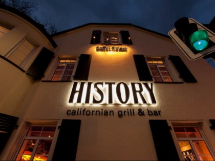 照片: History Californian Grill &amp;amp; Bar